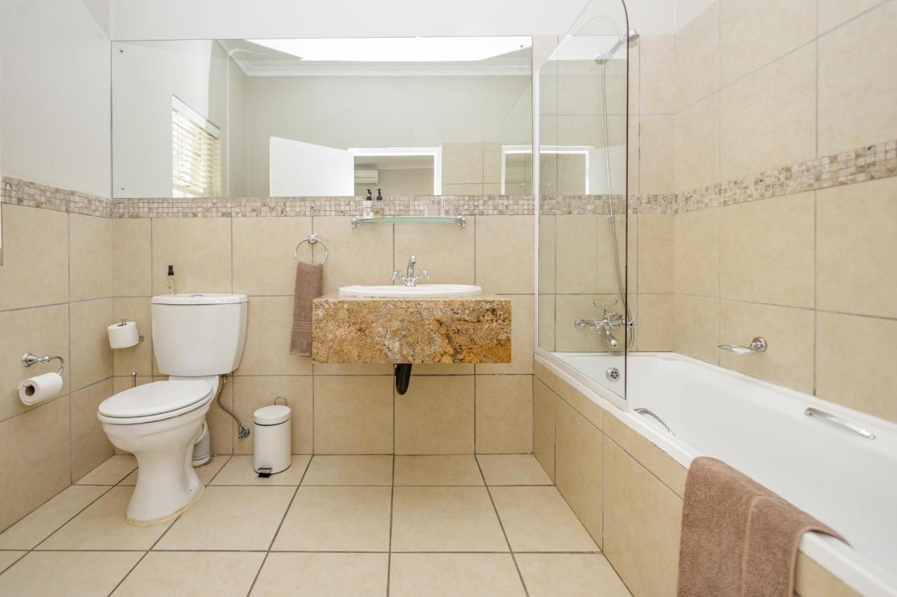 The Ashford Hotel Йоханесбург Екстериор снимка